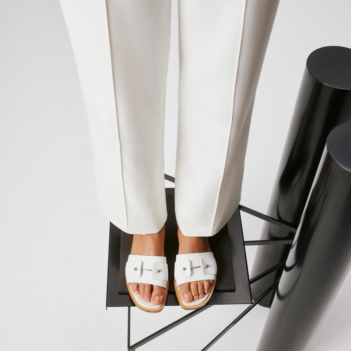 Christian Louboutin Shop – Exklusive chambelimule – 1250864w669 High Heels von Christian Louboutin