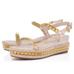 Christian Louboutin Shop – Exklusive pyraclou – 3220617f608 High Heels von Christian Louboutin